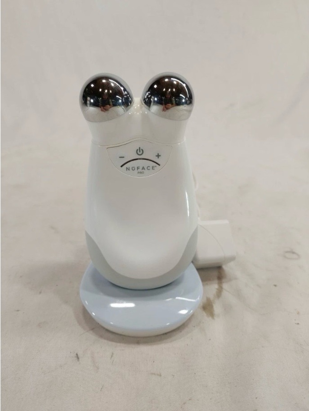 NuFACE Trinity Pro Facial Toning Device